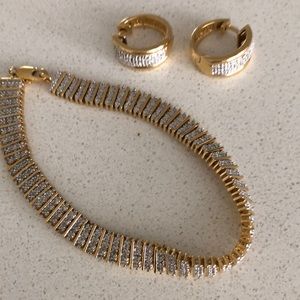 Bracelet and earrings